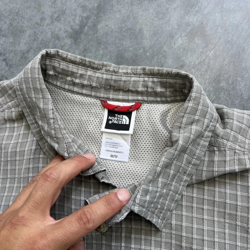 The North Face Shirt Adult Extra Medium Blue Plaid Outdoors Camping Hiking Mens